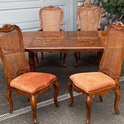 Henrendon Table & chairs