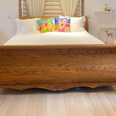 Amazing Sleigh Bed, numbered by maker