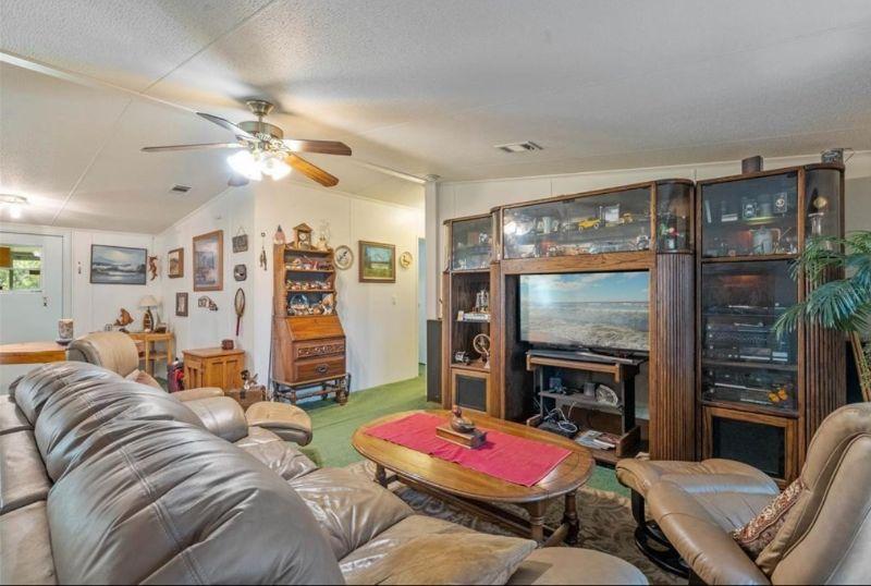 Leesburg Estate, Boat + Truck + Cargo Trailer + drones, sterling