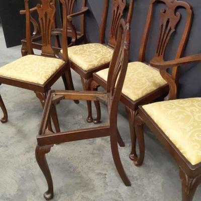 Set of Six Dining Room Chairs   https://ctbids.com/estate-sale/17996/item/1793246
