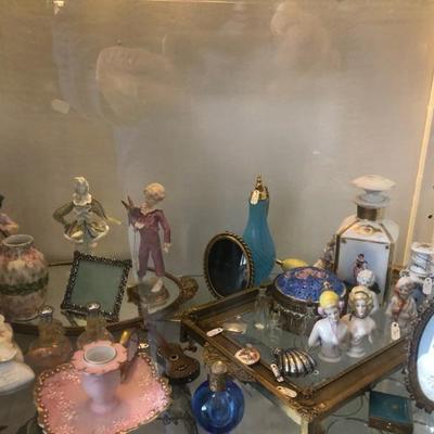 Great perfumes and half dolls