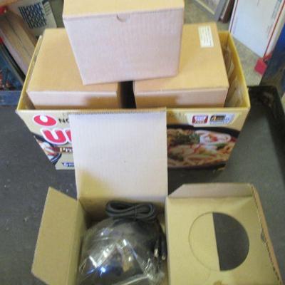 BLACK AND WHITE DOME CAMERA WITH AUDIO AND PLUG AND PLAY MODEL# DC-111W-AA