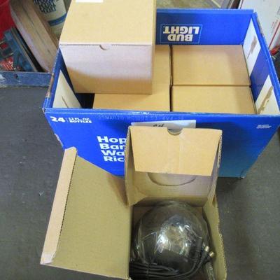 BLACK AND WHITE DOME CAMERA WITH AUDIO AND PLUG AND PLAY MODEL# DC-111W-AA