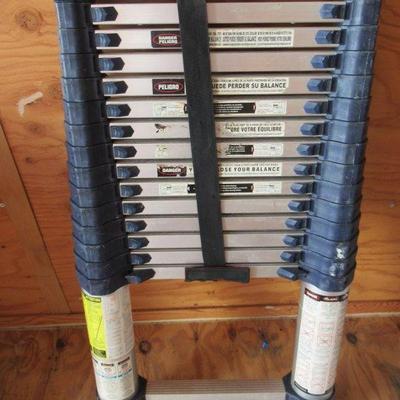 XTEND & CLIMB MODEL 785P 15.5' PRO SERIES HEAVY DUTY TELESCOPING LADDER 250 LB RATED