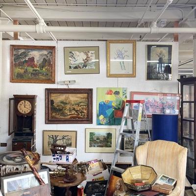 Estate sale photo