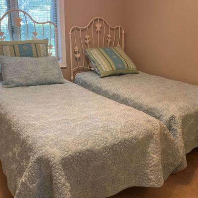 Two Twin Beds & Bedding https://ctbids.com/estate-sale/18122/item/1810303