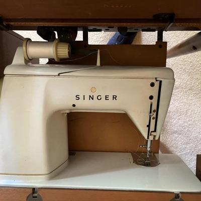1960s Singer 603 in MCM cabinet, has all parts and accessories, works great!