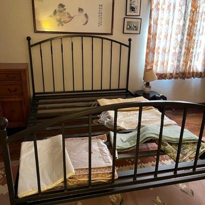 Queen sized metal bed