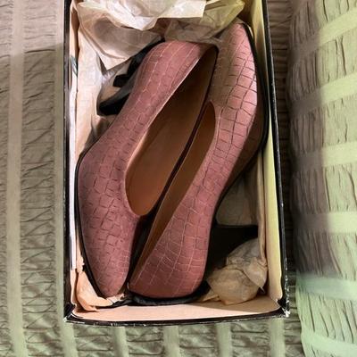 Vintage and new designer clothes and shoesâ€”clothes sizes 2-6â€”Burberry, Armani, Valentino, Ralph Lauren, Max Mara, J. Crew black...