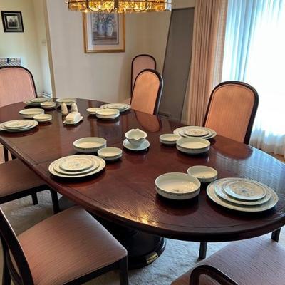 Beautiful dining table and chairs for 8
