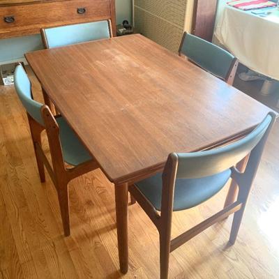 1970's D-Scan Danish-modern teak table with pull-out leaves and 4 chairs