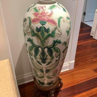 WST012 Large Oriental Ceramic Vase On Wooden Stand