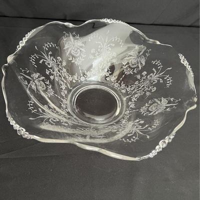 Exquisite Vintage Etched Glass Bowl