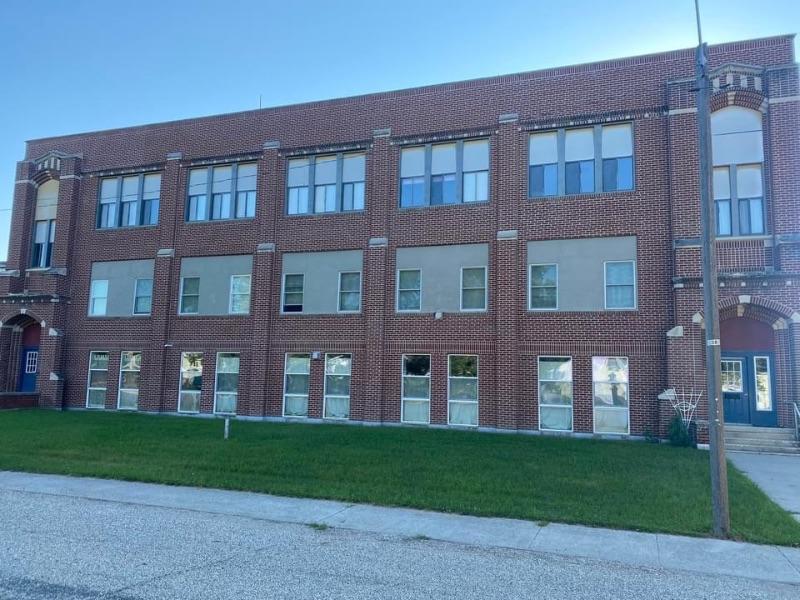 Hunter, ND School liquidation!!!