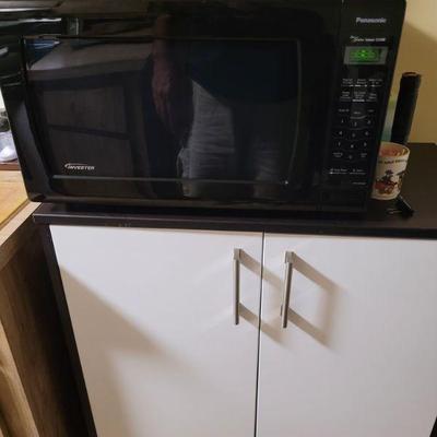 over size microwave oven, very good condition