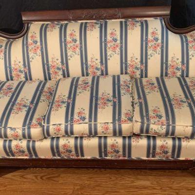 Antique Victorian Style Sofa https://ctbids.com/estate-sale/18176/item/1818992