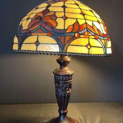 Tiffany Style Table Lamp https://ctbids.com/estate-sale/18176/item/1824768