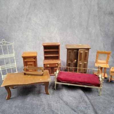 doll house furniture
