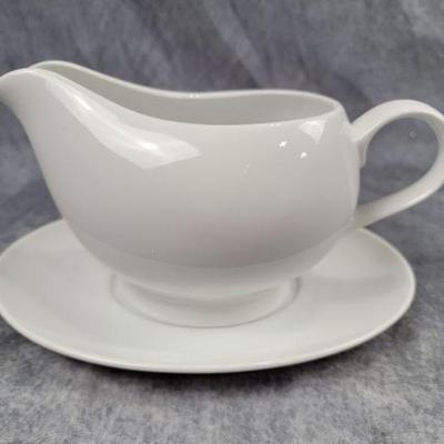 gravy boat