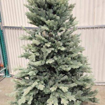 huge christmas tree