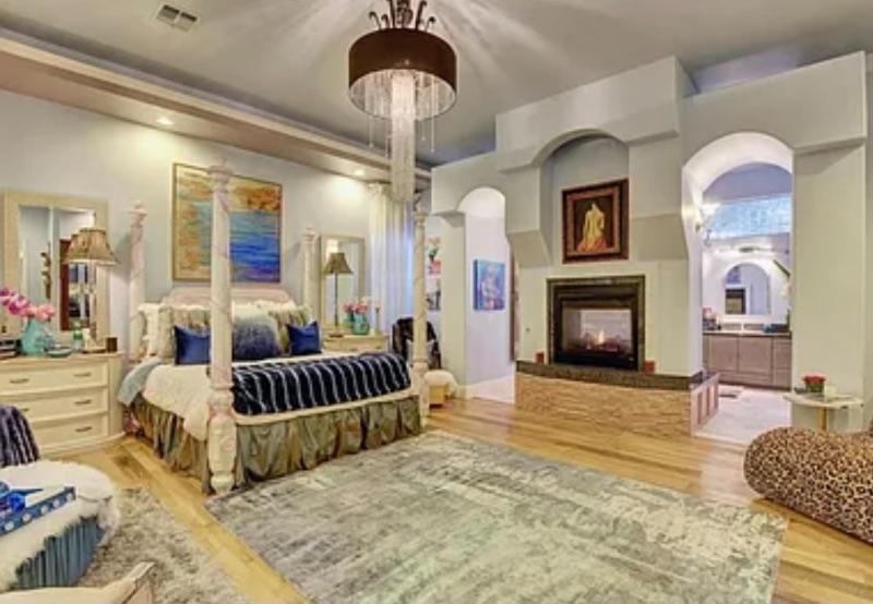 Las Vegas Estate Sales Auctions Summerlin Luxury McClaren Mustang 1988