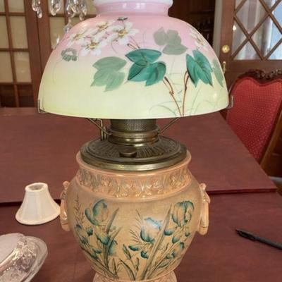 antique oil lamp 