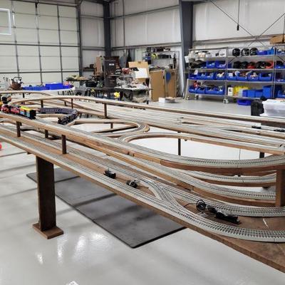 Fast Track Train Track Platform - this items is on auction and is onsite and can be viewed at estate.