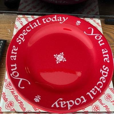 The red plate $10