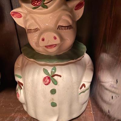 Shawnee Pottery Winnie the Pig Cookie Jar
