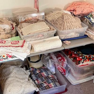 Large amount of linens and doilies etc