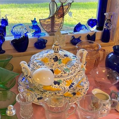 Soup tureen 