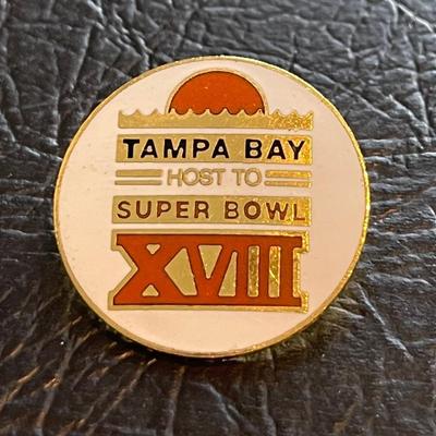 Tampa Bay Buccaneers Super Bowl XVIII pin 1984