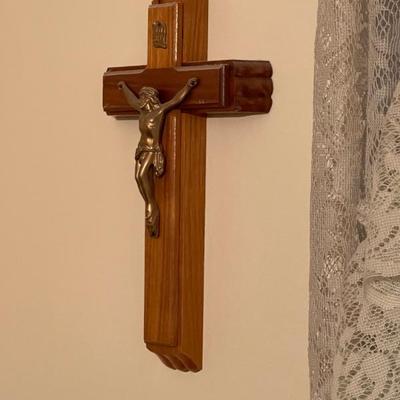 Crucifix 