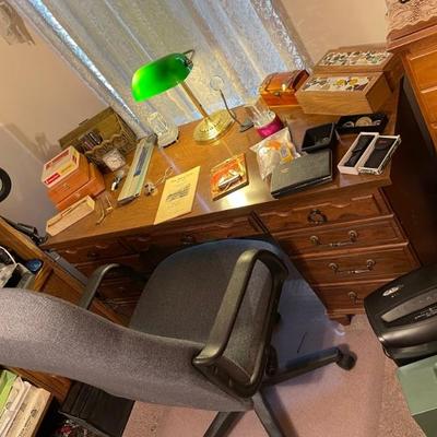 Office desk 