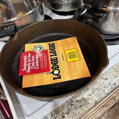 lodge cast iron 