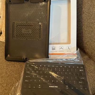 apple iPad bluetooth keyboard and case