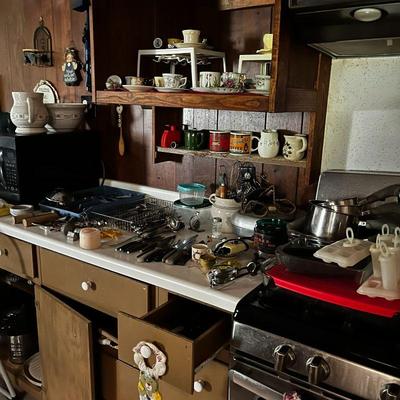 Estate sale photo