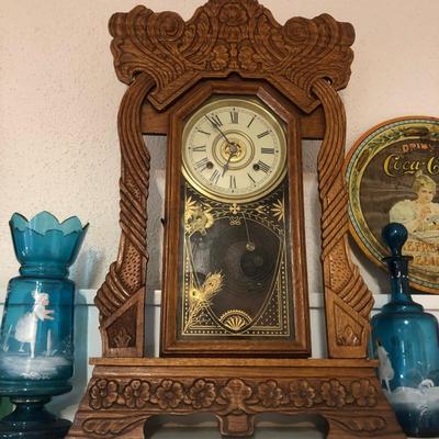 Vintage mantle clock
