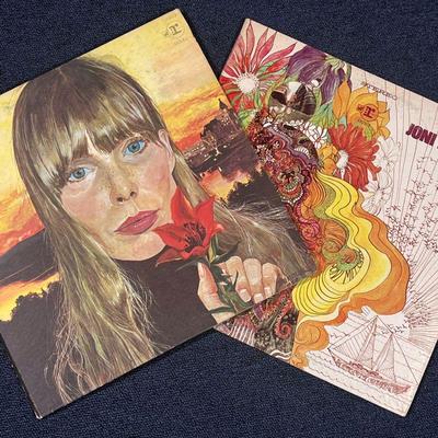 (2pc) JONI MITCHELL VINYL  |
Vinyl record albums by Joni Mitchell, including her self-titled album (RS 6293) and Clouds (RS 6341)