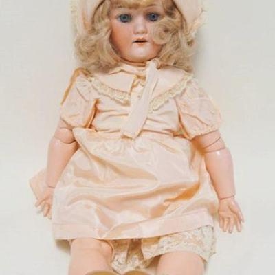 1005	ANTIQUE GERMAN BISQUE HEAD DOLL, APPROXIMATELY 22 IN HIGH
