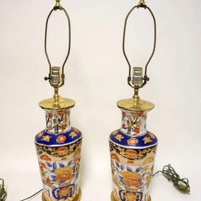 1053	PAIR OF PORCELAIN & BRASS TABLE LAMPS, APPROXIMATELY 28 1/4 IN HIGH
