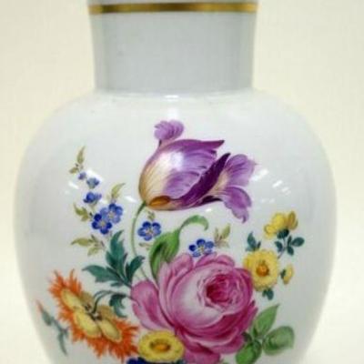 1118	MEISSEN COVERED JAR, APPROXIMATELY 10 1/2 IN HIGH
