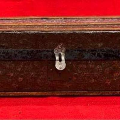 Sample Trunk Featuring Pressed Acorn Tin
This is a unique trunk with rare, pressed acorn tin that was patented and introduced in 1880s....