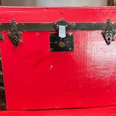 1870's James Bogert Ladies Case
This would make a wonderful restoration job, with hardware patent date of July 9th 1872.

*Please...