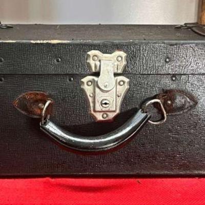 1920's Shwayder (Samsonite) Suitcase
Shwayder was the family name of what became the Samsonite Company we know today. They did make...