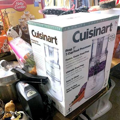 New in box Cuisinart food processor