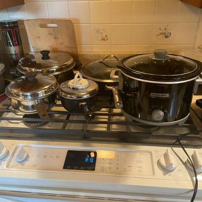crock pot and pans 