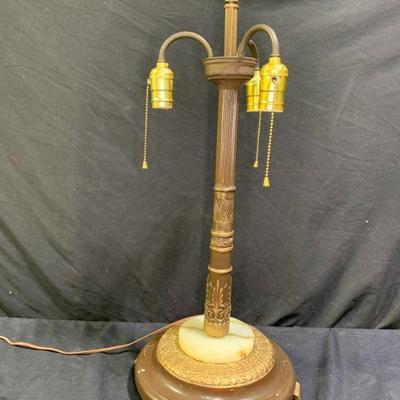 Antique Clover 3-Light Marble Base Table Lamp
