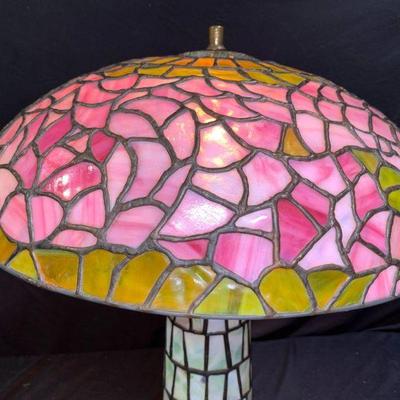 https://liquidation-consultants.hibid.com/catalog/406499/stained--slag-glass-shades--lamps-and-chandeliers-auction/?cpage=2