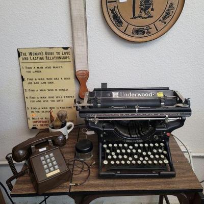 Antique typewriter & shaving accessories